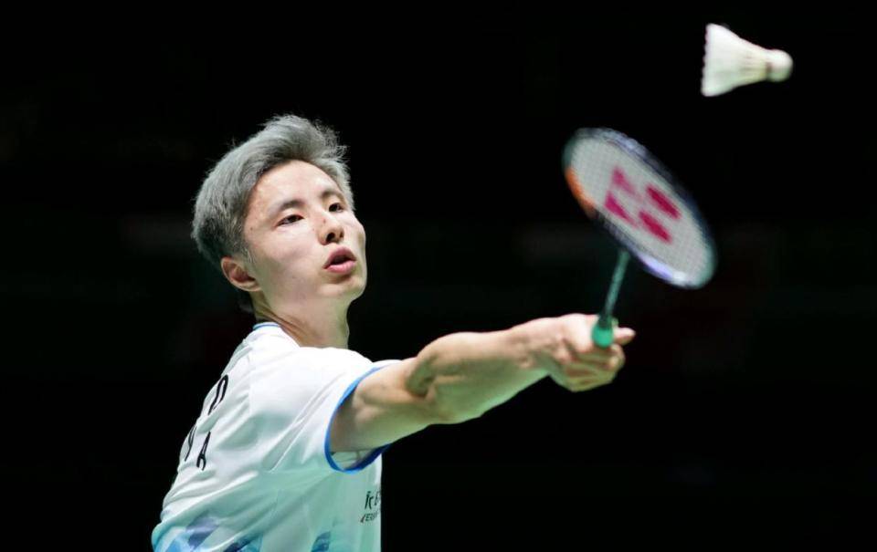 崭露头角 崭露头角